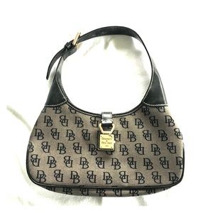 Dooney and  Bourke handbag purpose. Black